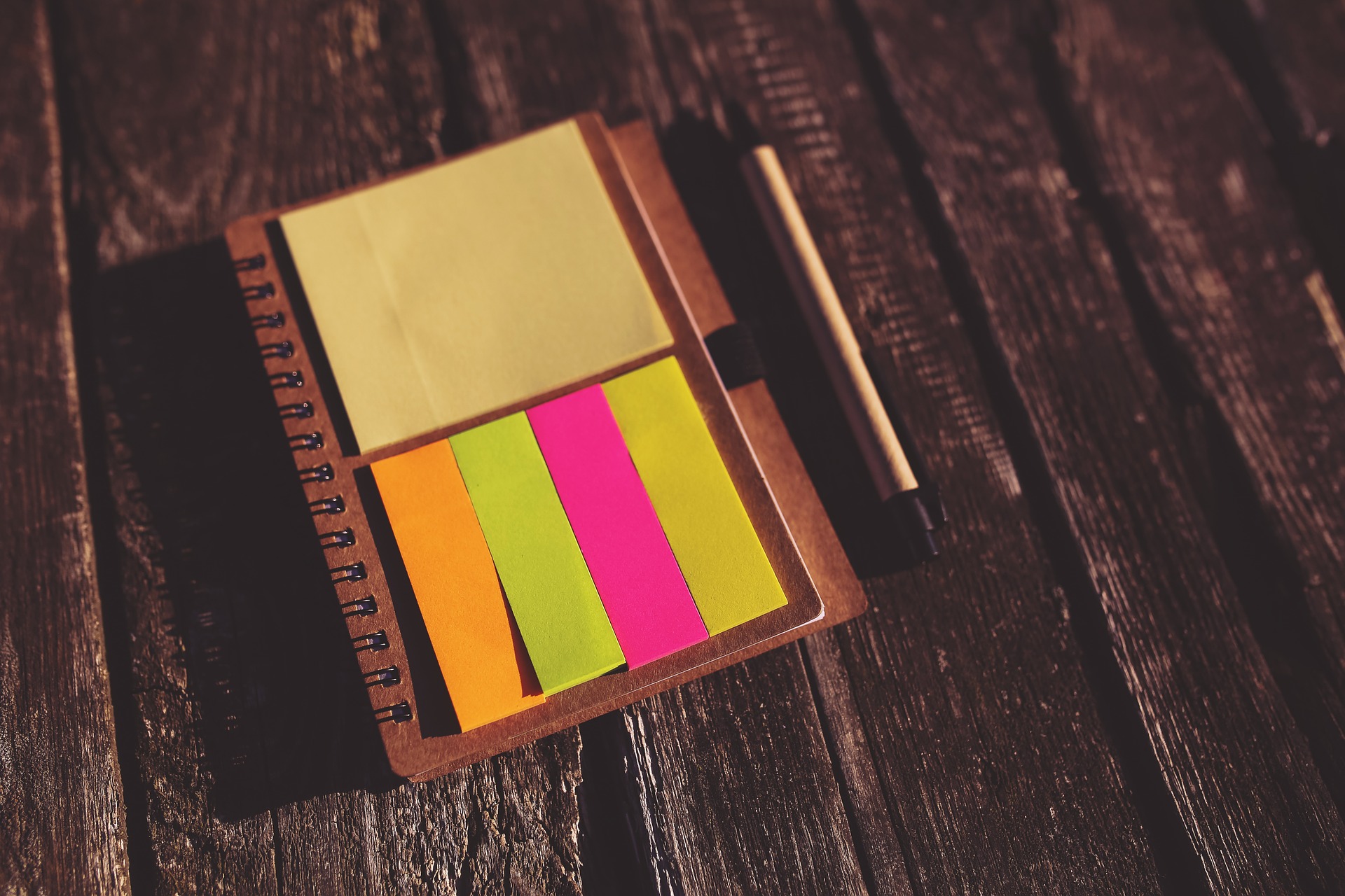 Sticky notes help analogue productivity