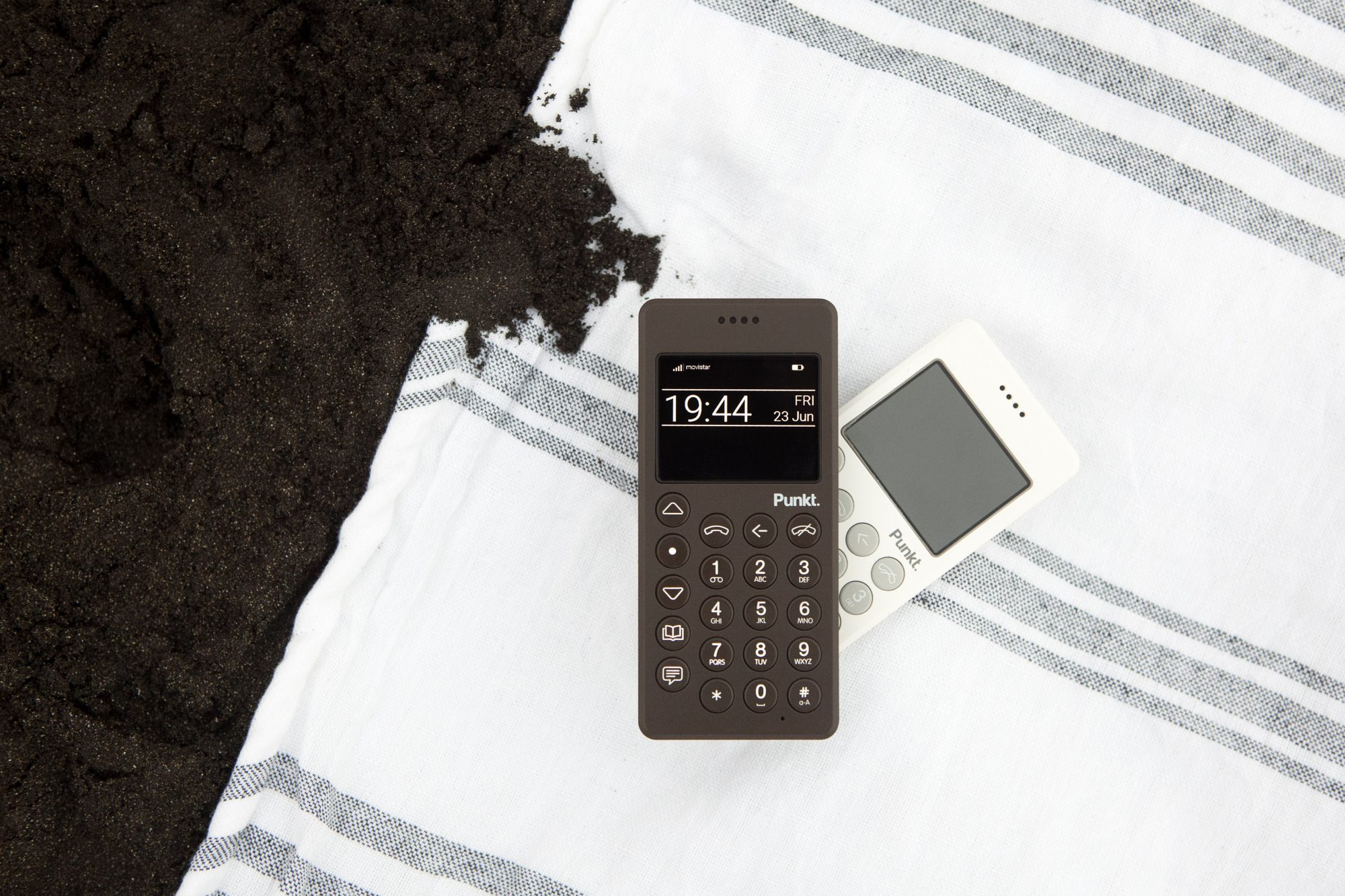 Take the Punkt MP o1 on holiday and leave your smartphone at home
